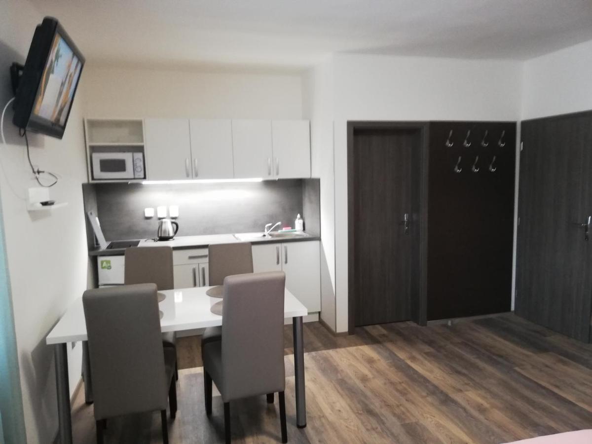 Apartmany Agatha Лоучна-над-Десноу Экстерьер фото