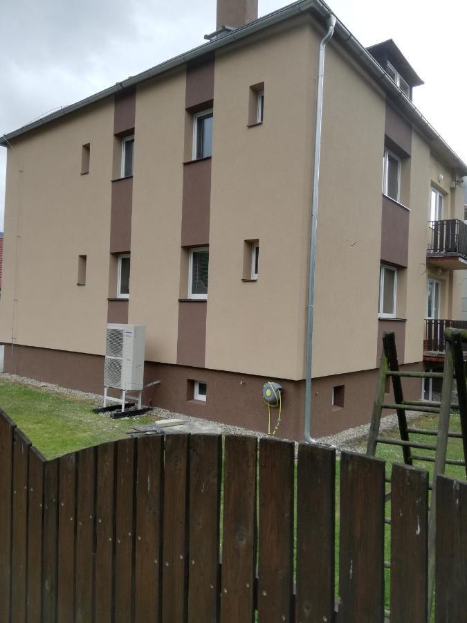 Apartmany Agatha Лоучна-над-Десноу Экстерьер фото